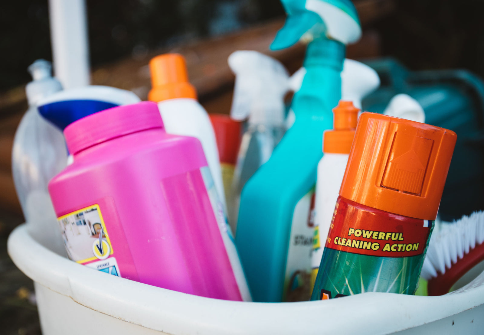 Multi-Purpose vs 'Task Specific' Cleaners: Do You Really Need 10 Different Bottles?