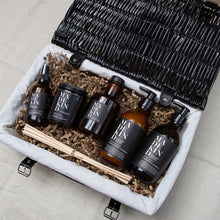 Load image into Gallery viewer, Luxury MadeKind Hamper
